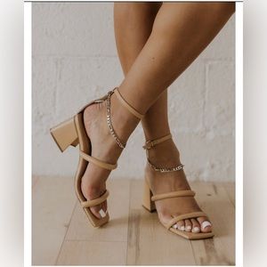 Free People✨Parker Chain Heel Sandals - Wheat